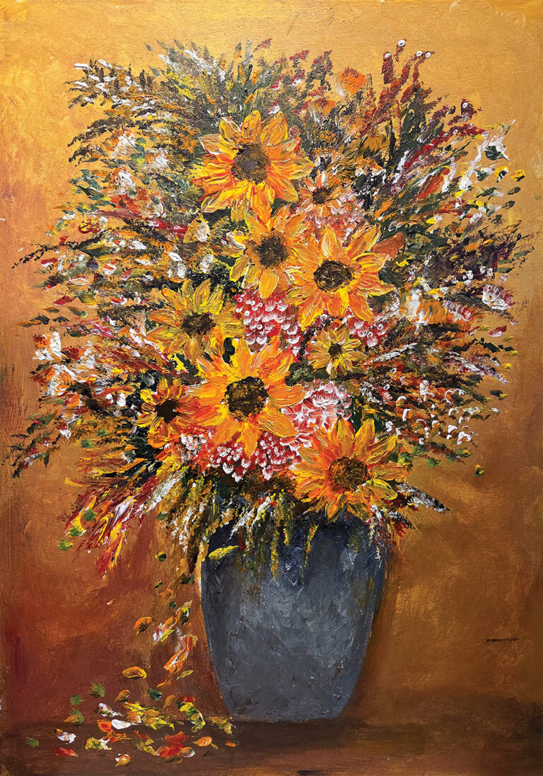 ציור של זר פרחים לבנים בכד כחול על רקע חמים בגווני כתום